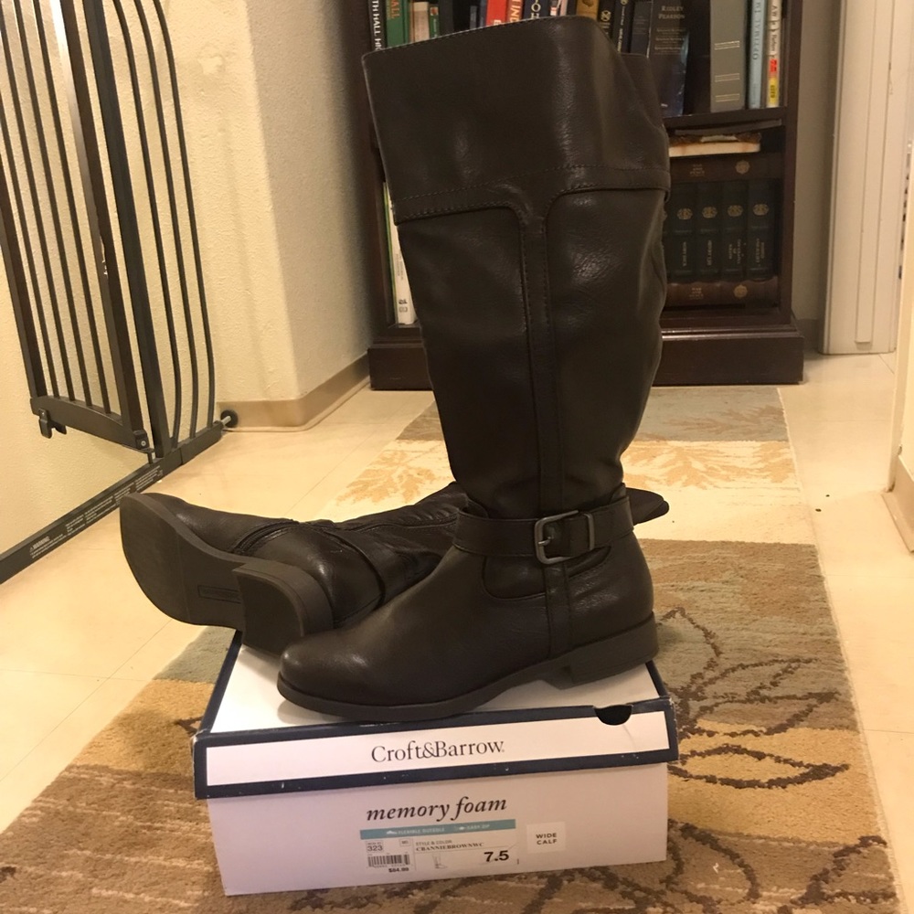 Riding boots